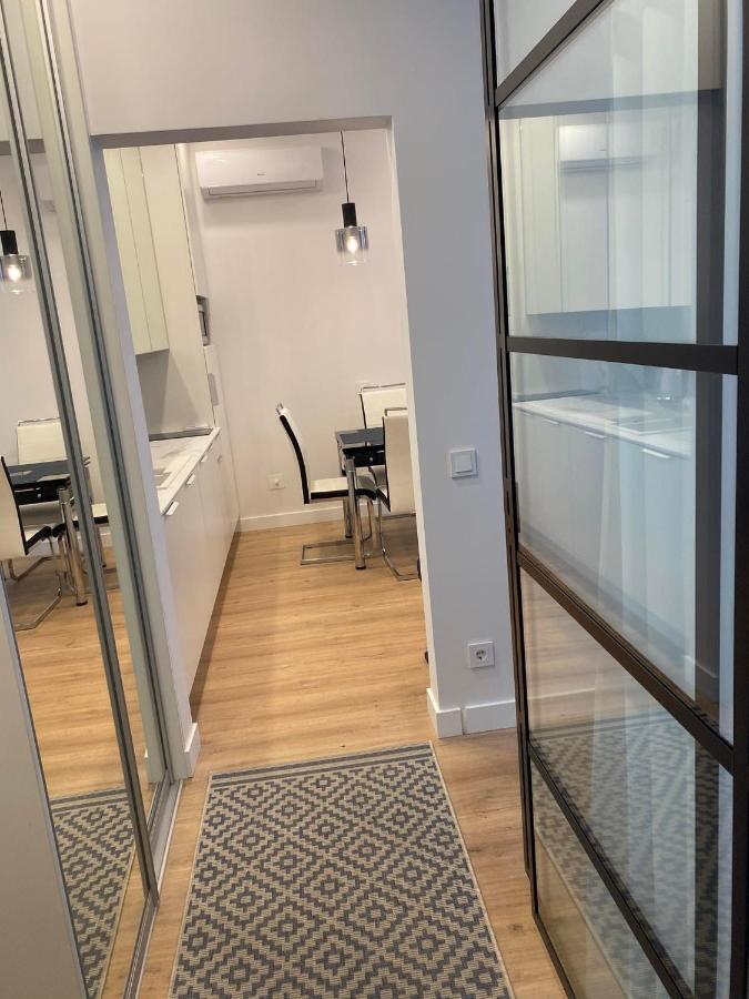 Moder Chic Apartment In Center-Prime Rentals Kaunas Exterior foto