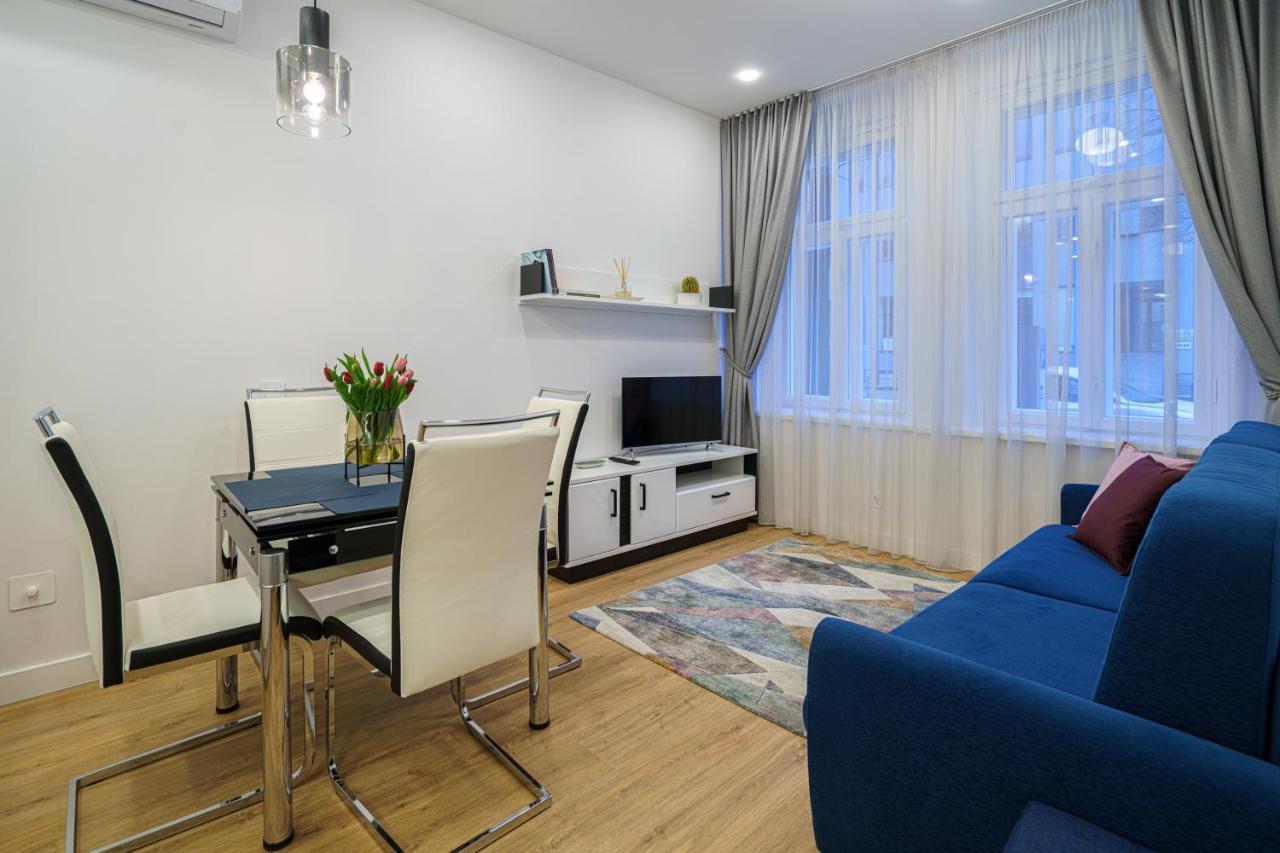 Moder Chic Apartment In Center-Prime Rentals Kaunas Exterior foto